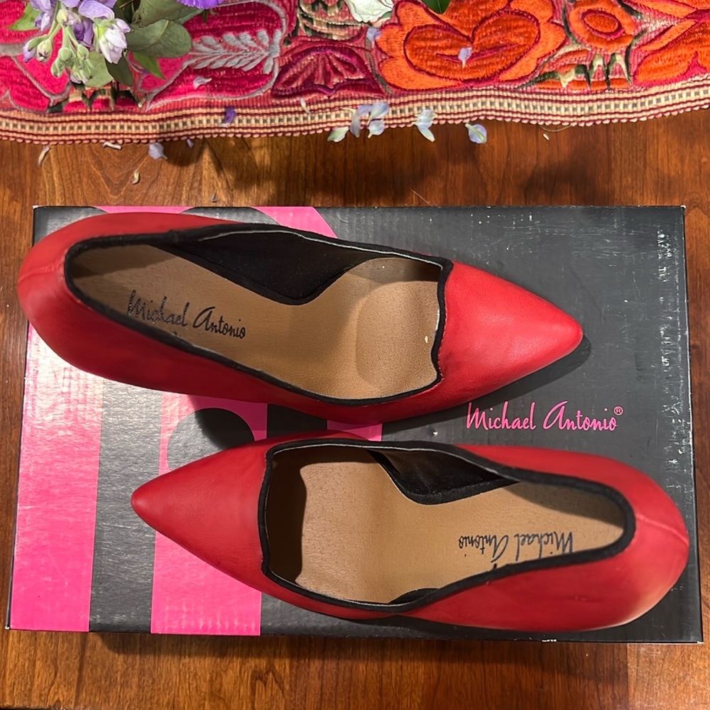 Michael Antonio red heels. Final sale.